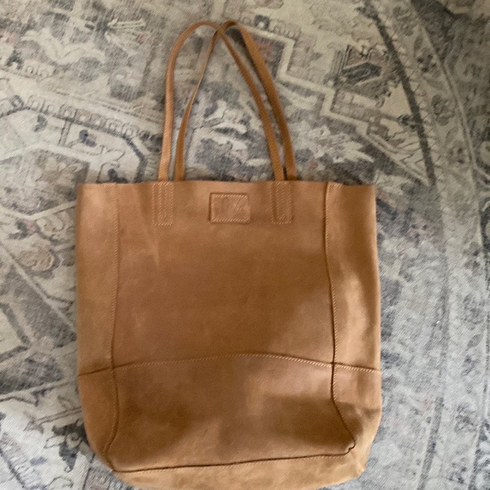 Sseko Safari bucket tote